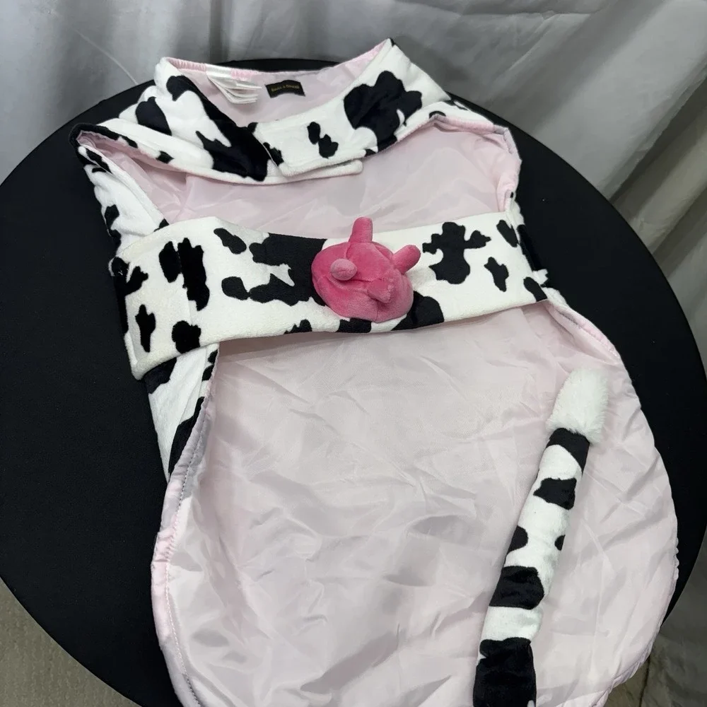 Skull & Bones Size‎ XXL 2 Piece Costume With Udders - Needs Washed